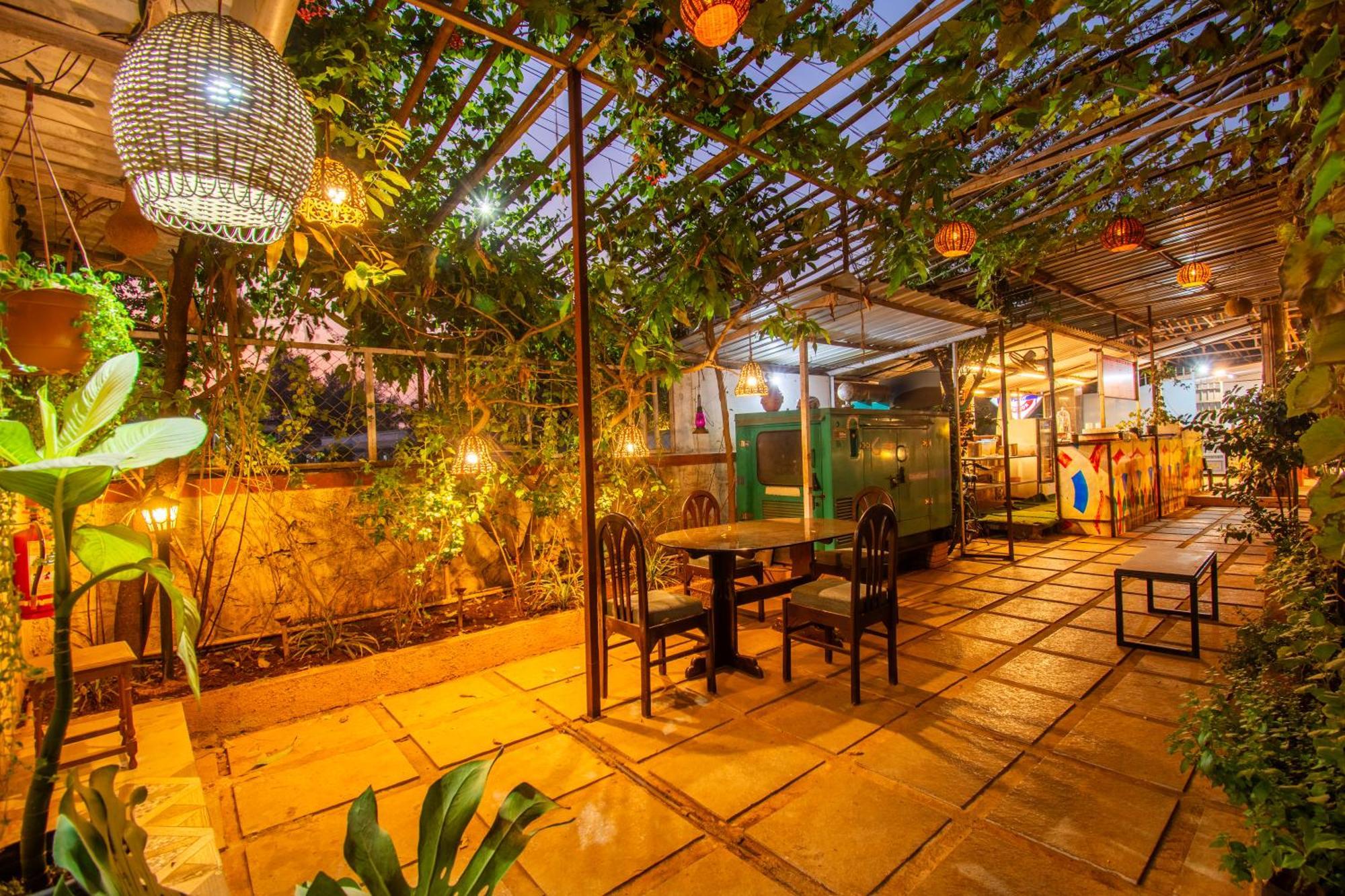 Flora Ecostay Resort And Spa لونافالا المظهر الخارجي الصورة