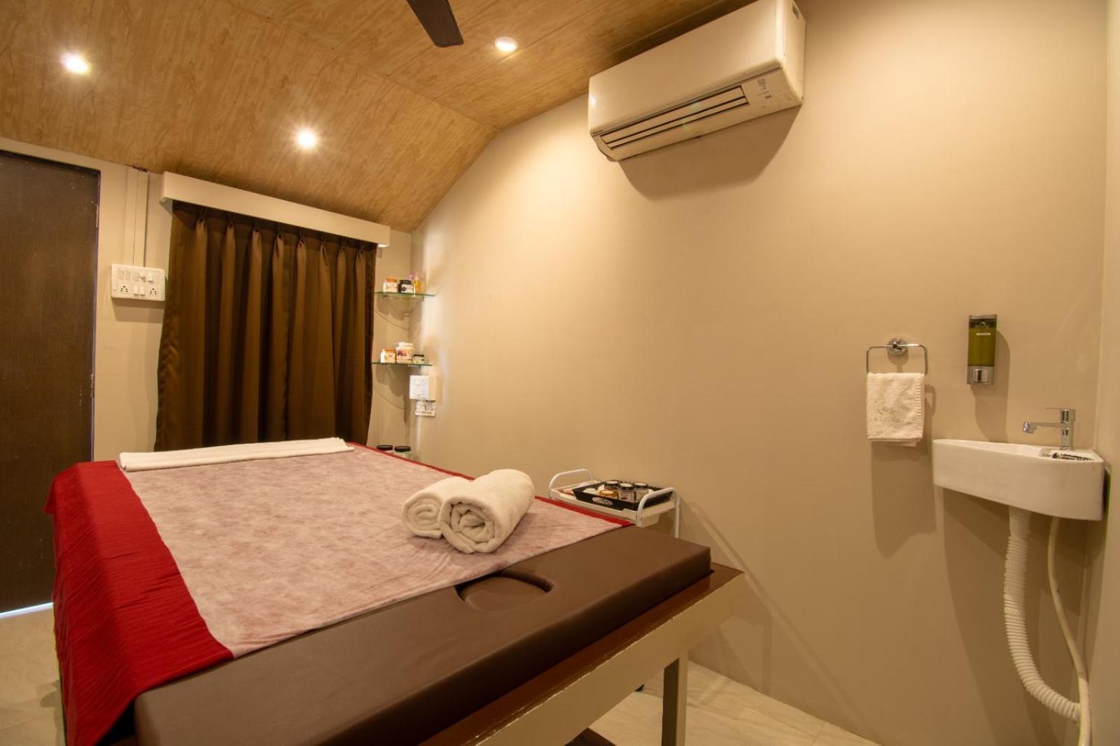 Flora Ecostay Resort And Spa لونافالا المظهر الخارجي الصورة